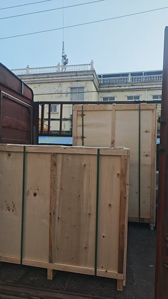 旋振篩、上料機出口發(fā)貨